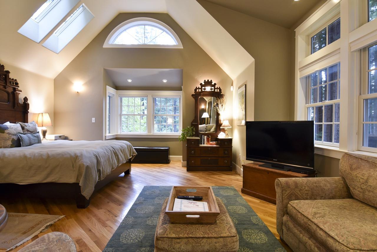 Serene Redwood Retreat อาร์คาตา ภายนอก รูปภาพ